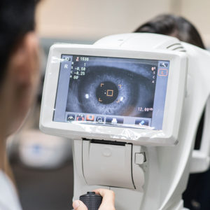 patient receiving an eye exam