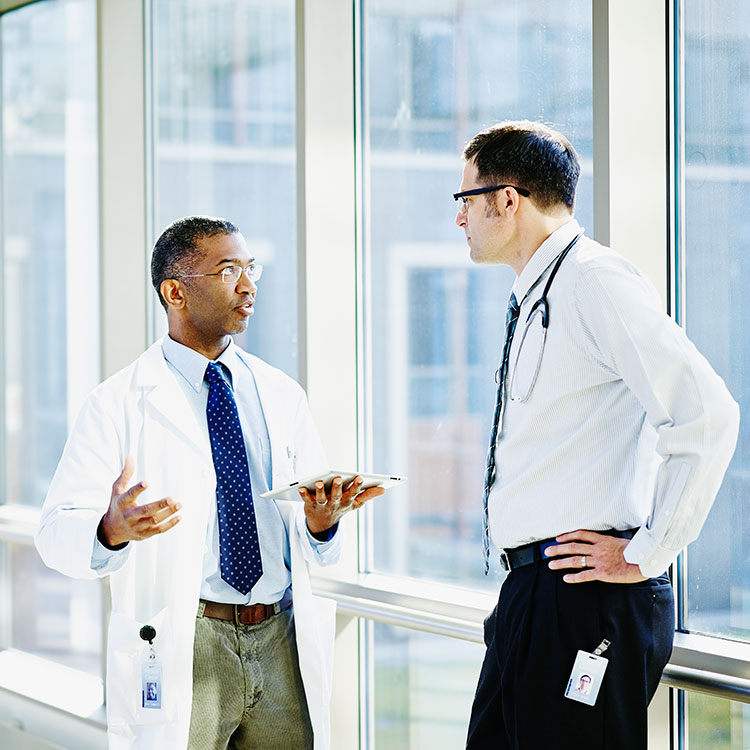 two doctors discussing a medical matter
