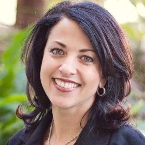 Headshot of Tracie Booras