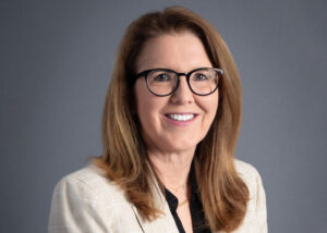 Headshot of Lisa Hall